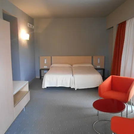Hotel Montgo 2*