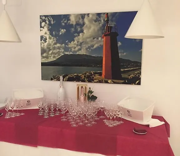 酒店 Montgo 德尼亚