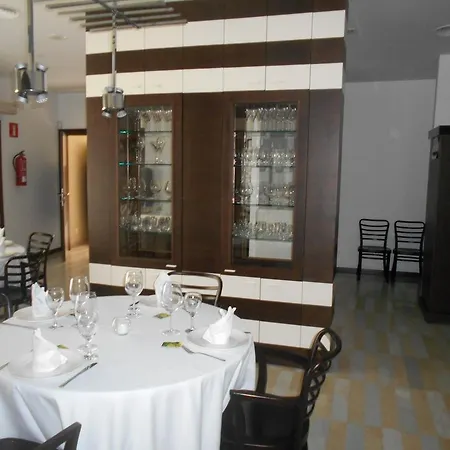 Hotel Montgo 2*