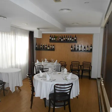 Montgo دينايا